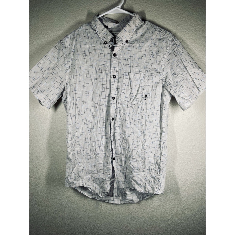 Billabong Shirt Men Small White Button Up Short Sleeves Geometric Preppy Surf